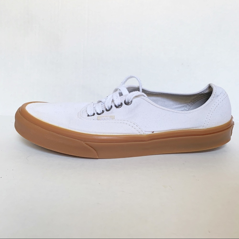 Low top vans sneakers gum sole